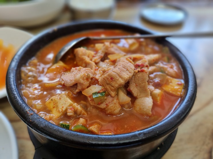  [대구] 무엇하나 모자람이 없는 '만수감자탕생삼겹한식뚝배기'