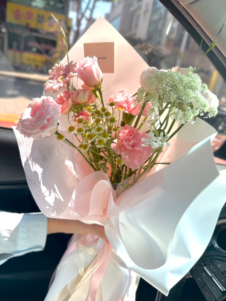  안산 중앙동 꽃집 추천, 기념일 꽃다발 찾는다면 플라웜