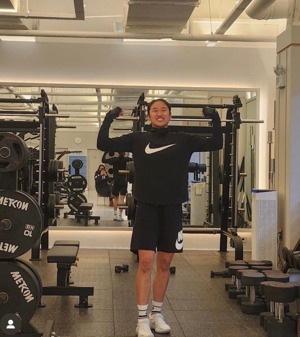 "안세영, <b>신유빈</b> 제치고 스타<b>랭킹</b> 스타스포츠 여자 부문 1위!"