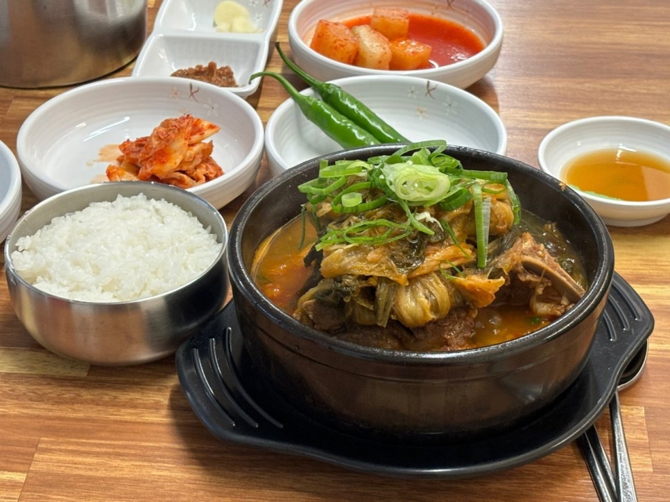 삼촌네뼈해장국 사진 4