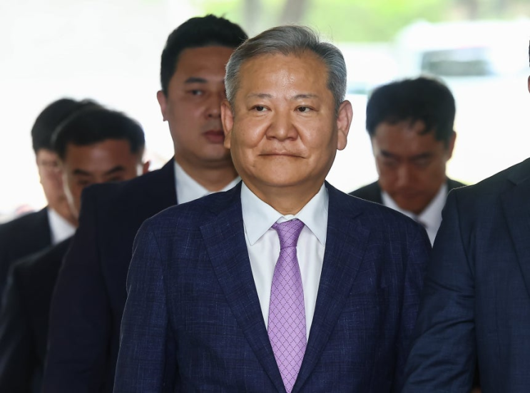 [속보] <b>내란</b> 특검, <b>이상민</b> 전... 전 대통령 국헌문란 <b>가담</b> 의혹?