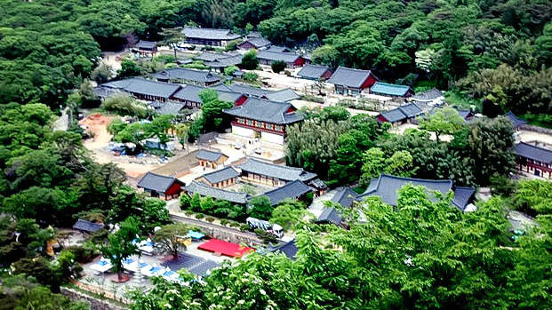  부산 범어사(梵魚寺), 한국 전통 건축으로 여행 [ 건축과 인테리어 작품 분석&리뷰 ]