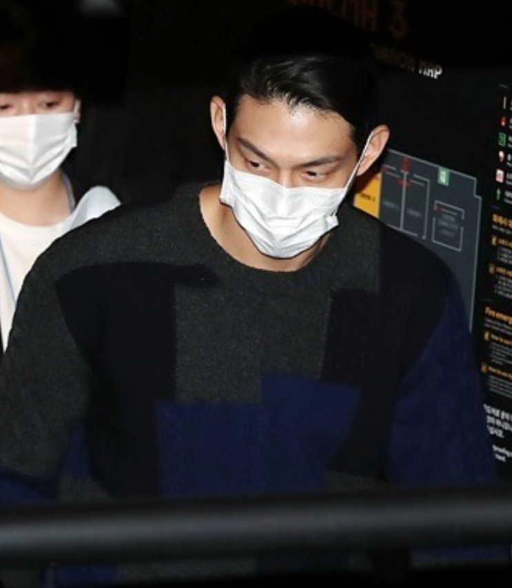 UN출신 배우 <b>최정원 스토킹 혐의</b>로 입건…흉기 집어들기도