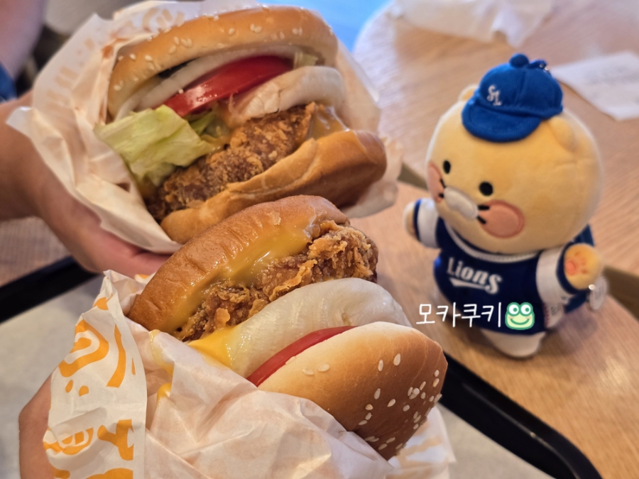 맘스터치 과천점 사진 1
