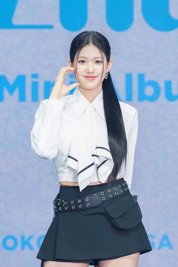 아이랜드2 출신 이즈나 <b>윤지윤</b>, 6개월 공백 끝 <b>탈퇴</b> 결정