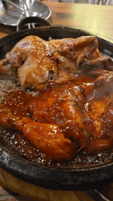  부산 명지 참숯으로 구워낸 장작구이 통닭 맛집  낭만장작 명지점