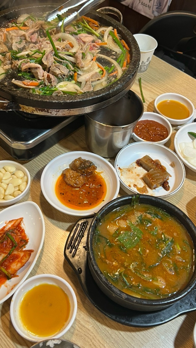  문래동 골목집 오감탕과 오리불고기 2인 세트메뉴 추천