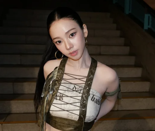  에스파 카리나, 서머소닉 2025 무대 비주얼 미쳤다… AI인가 사람인가