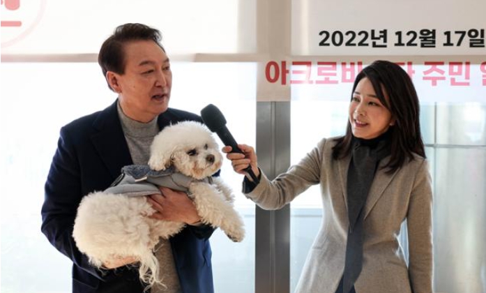 윤석열 내란 위자료 소송 1만명 돌파…아크로비스타 사저 가압류 초읽기?