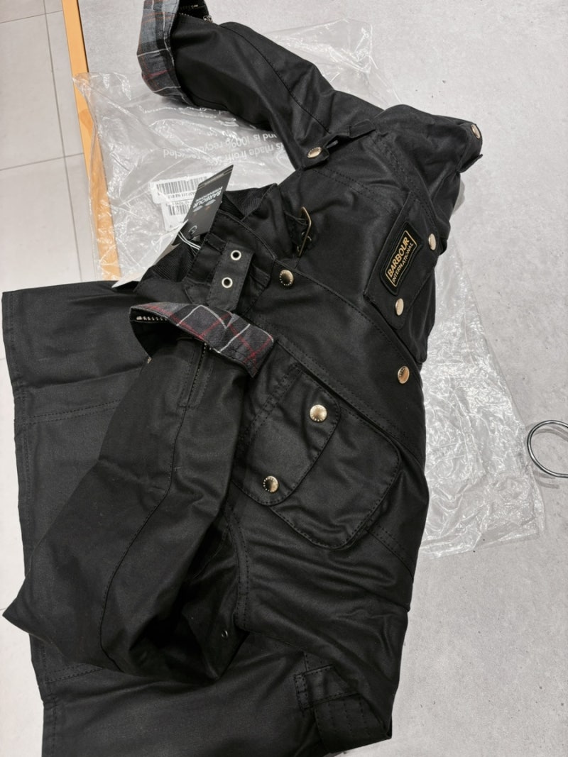 [바버 왁스 자켓 후기] Barbour 바버 퀼팅 자켓 vs 왁스 자켓 비교 & 관리법까지