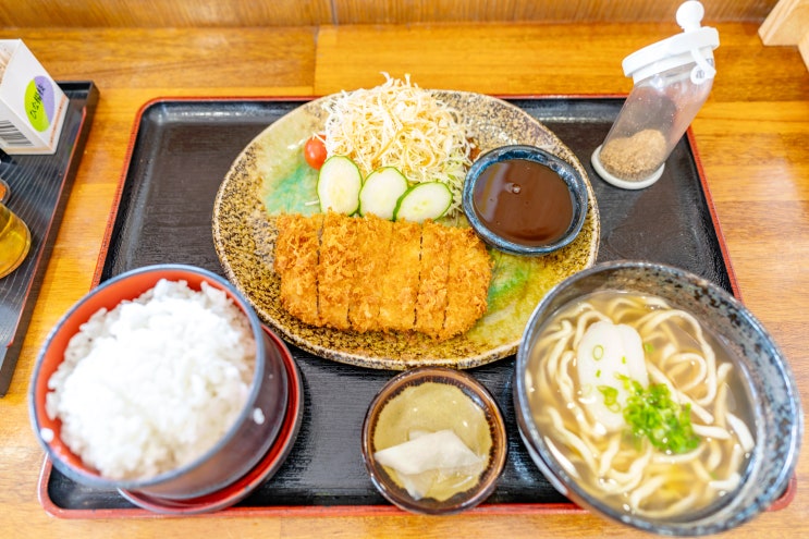  오키나와 남부 맛집: 소바와 젠자이, 시골 느낌의 요네식당 by 석영작가