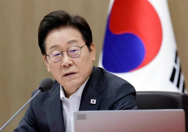  李대통령 "위안부 합의 뒤집지 않아야…日, 매우 중요한 존재"