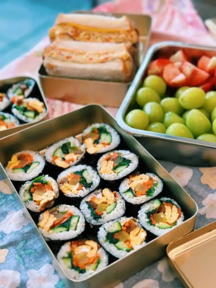   [케데헌] 넷플릭스 애니 김밥 한입으로 시작된 K-푸드 글로벌 열풍 (냉동김밥·한류 트렌드 총정리)