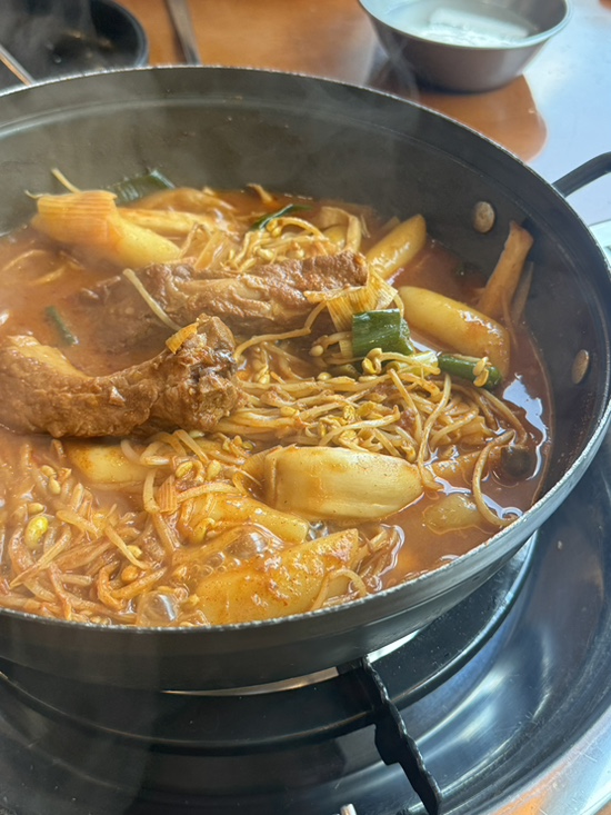  산본맛집 | 팔덕 등갈비와 메밀전 팔덕식당 산본점 리뷰