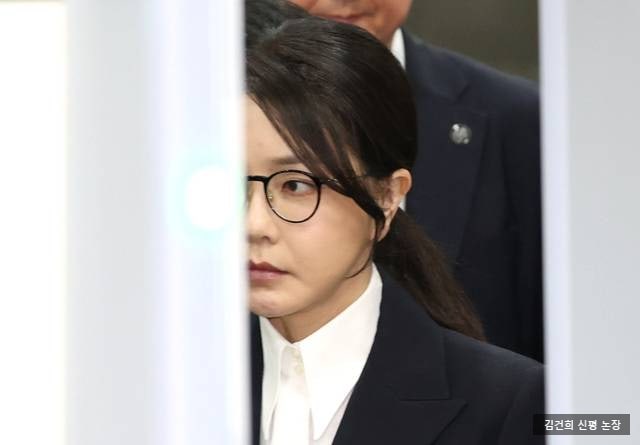 김건희, 신평 발언 전면 부인...‘한동훈·이재명 얘기, 사실무근’