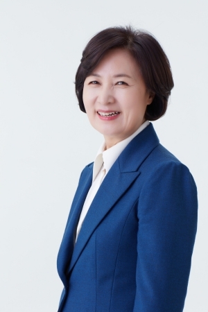 [속보] <b>추미애</b> 국회 법제사법위원장 선출… 이춘석 전 위원장... 