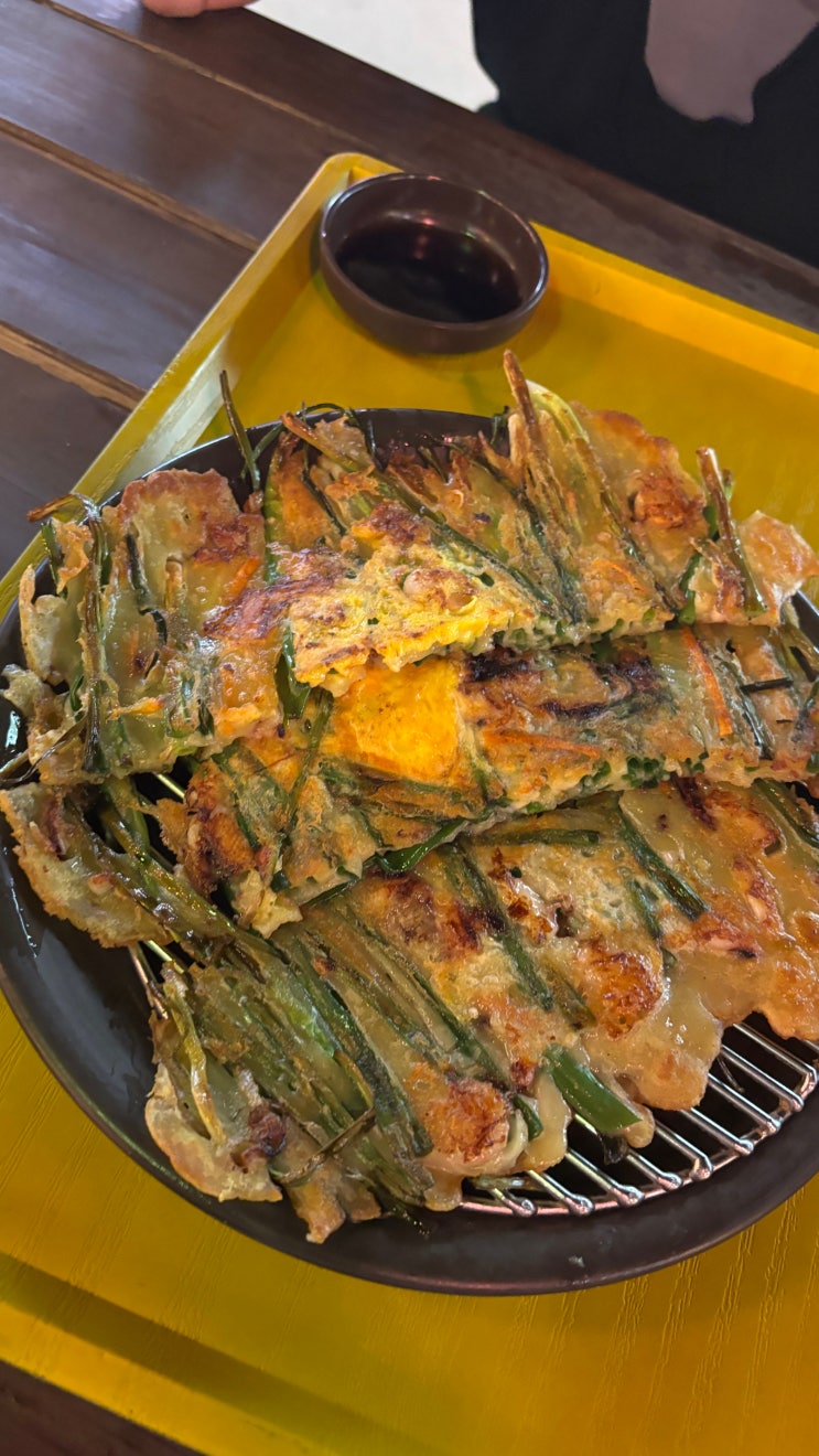  용인 민속촌장터푸드코트_야식으로 해물파전과 비빔냉면