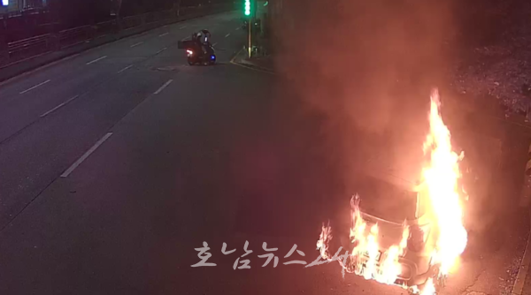  지난 20일 백운동 주택가에서 일어난 ‘한밤중 연쇄 차량 방화’, 광주시 CCTV관제센터가 잡았다