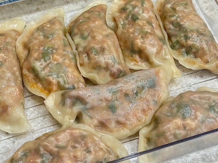  실비김치양념 만두 만들기｜매운 수제만두 레시피 & 솔직후기
