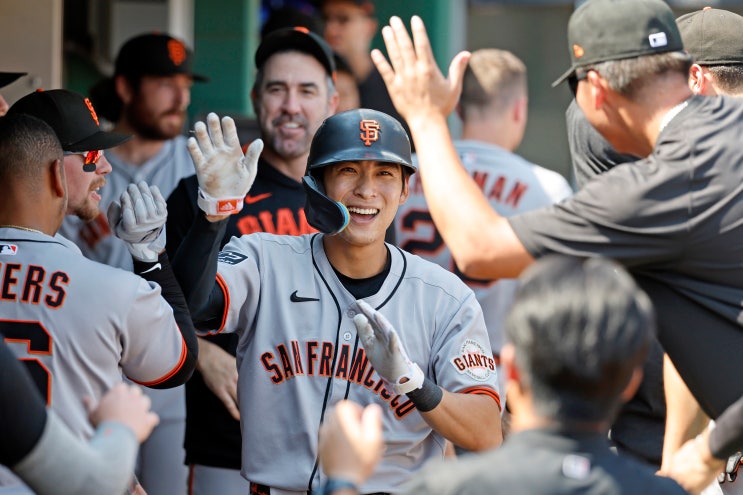 [오늘의 MLB] (8/22) <b>이정후</b>, <b>10경기 연속 안타</b> 행진...후반기... 