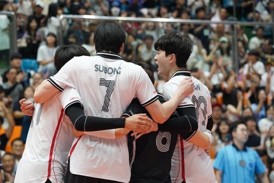 “쌍포 폭발” <b>한국</b>, 홍콩 3-1 <b>제압</b>… 동아시아선수권 결승행