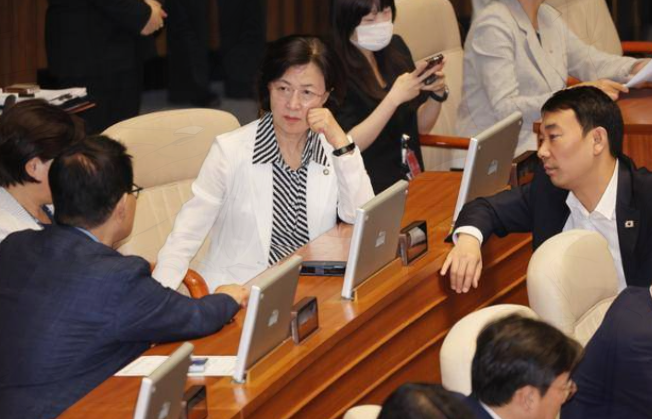 ‘더 센 김건희 <b>특검법</b>’ 추미애 법사위 첫 안건 법안.