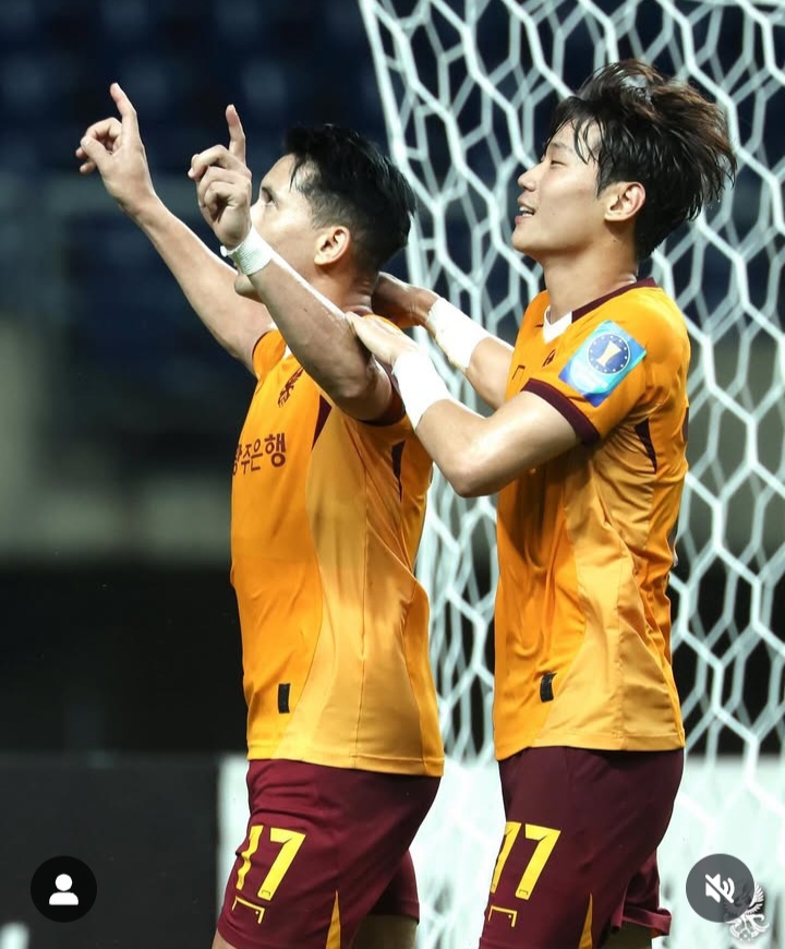 준결승 1차전 <b>전북</b>은 <b>강원</b>과 무승부, 광주는 부천에 2-0 <b>승리</b>