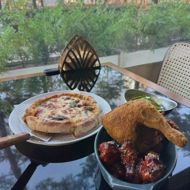  친구들과 함께 즐기는 석촌호수맥주, 깐부치킨 석촌호수점의 매력!