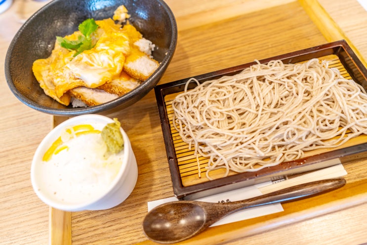  오키나와 국제거리 맛집: 장어덮밥과 다양한 소바! 나마소바 나카무라 by 석영작가