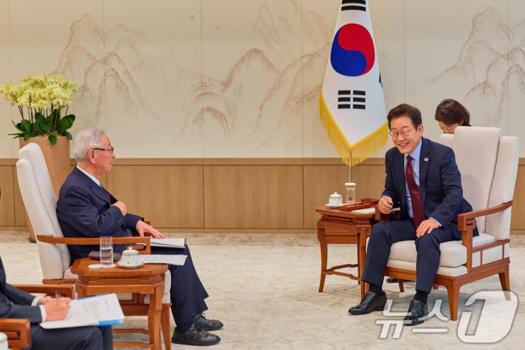 이재명 대통령의 '<b>미래지향</b>적 <b>한일관계</b>', 실용주의 외교의 시험대