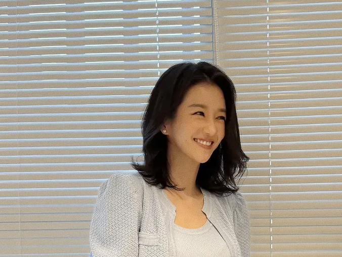 서예지가 보여주는 중단발 레이어드컷 고급스럽고 단아해