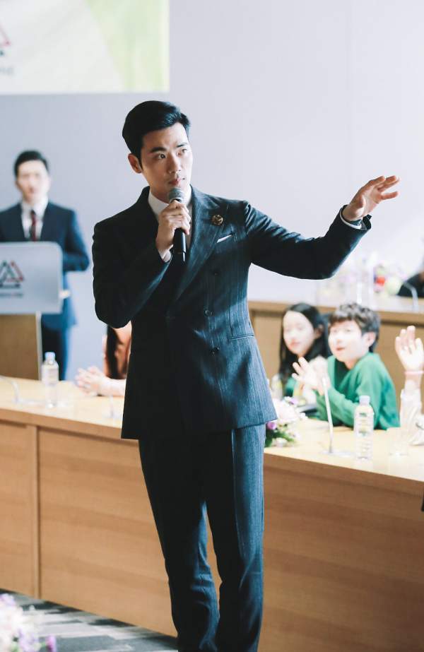 <b>김강우 아내</b> 사랑, 연예계 대표 <b>사랑꾼</b>의 진심 어린 이야기