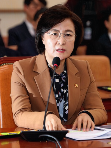<b>윤석열</b> CCTV 열람 의결 추진 - <b>추미애</b> <b>법사위</b>.