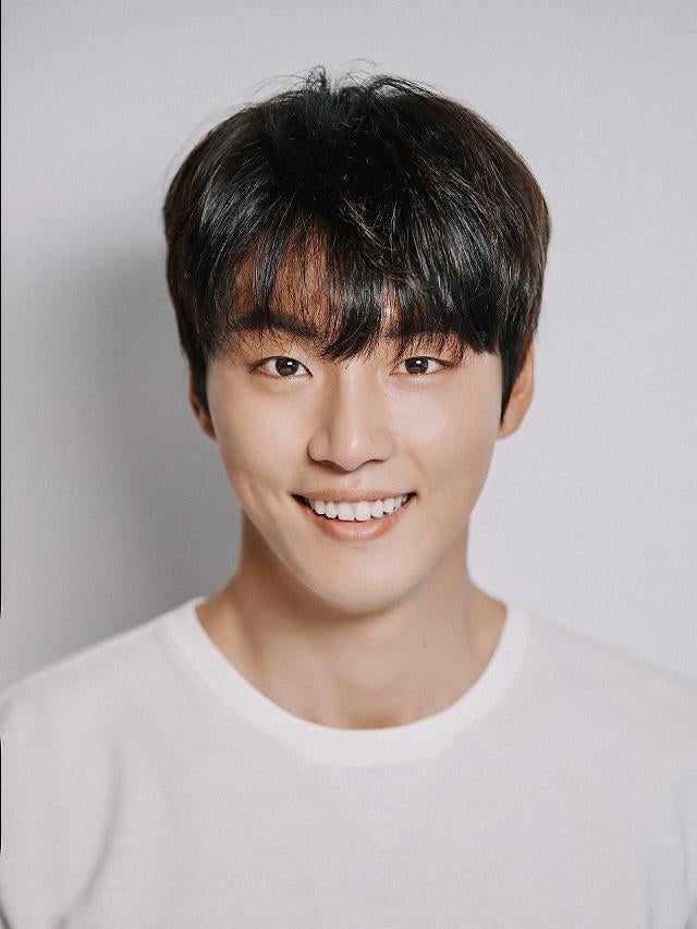 '미우새' 밉지 않은 우리 새끼 윤시윤, "결벽증 뒤에 숨겨진 가슴 아픈 가정사와 따뜻한 효심"....