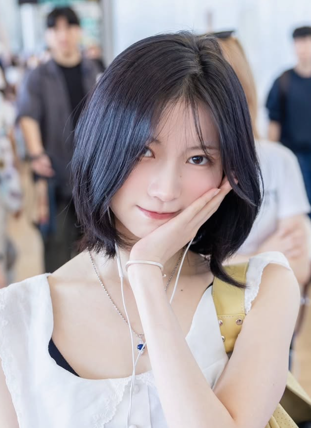 베이비몬스터 아사 공항패션, 청순하면서 힙한 포인트까지