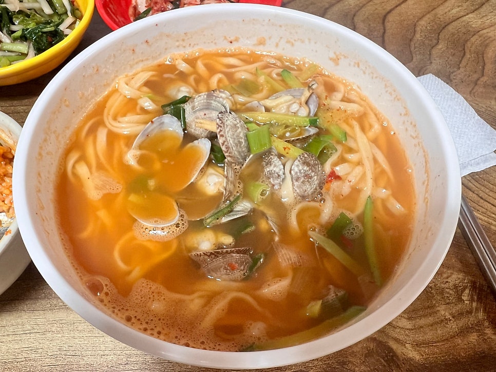 영진네바지락손칼국수 사진 3