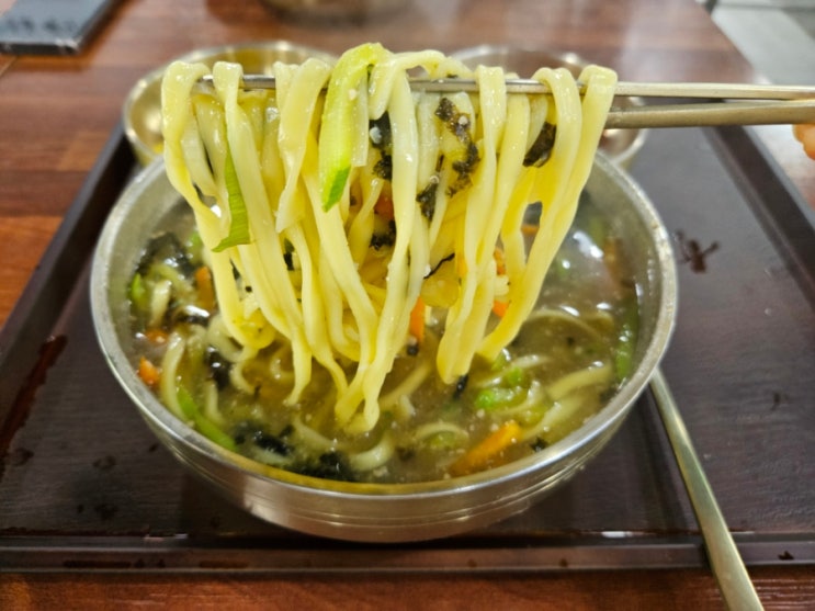  오창휴게소에서 만난 육거리소문난만두 칼국수 한 그릇 뚝딱