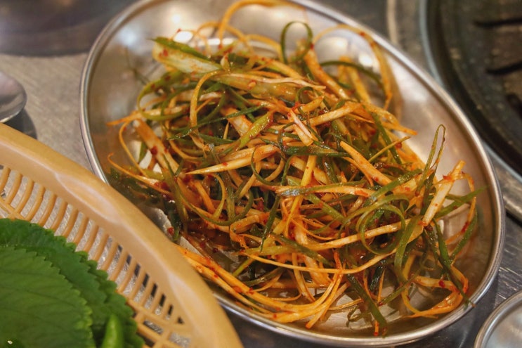 신선한 흑돼지 연탄구이가 매력적인 제주 서귀동 맛집, 먹고정 서귀포올레시장본점