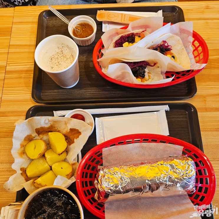  오키나와 국제거리 아침식사 타코 부리또 레스토랑 MIL COMIDAS