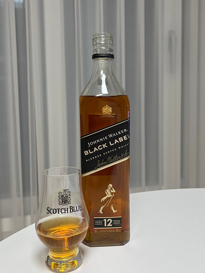 조니워커 블랙라벨 700ml 가격은 저렴하게.