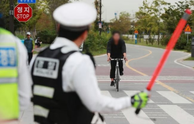   브레이크 없는 ‘픽시 자전거’…남친 태도에 이별 택한 여학생 사연