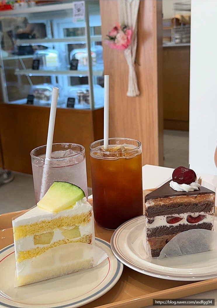  굴포천역 청리단길 디저트카페 오디너리 수제케이크 개맛도리