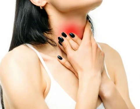   오미크론 변이 ‘님버스’ 확산…“면도날 삼킨 듯한 목 통증”