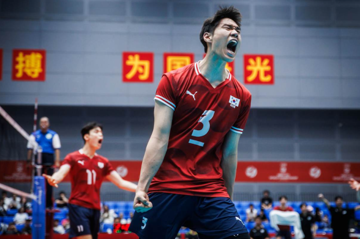 <b>남자배구</b> <b>U-21</b> 대표팀 디펜딩 챔피언 이란에 3-2 풀세트 접전... 