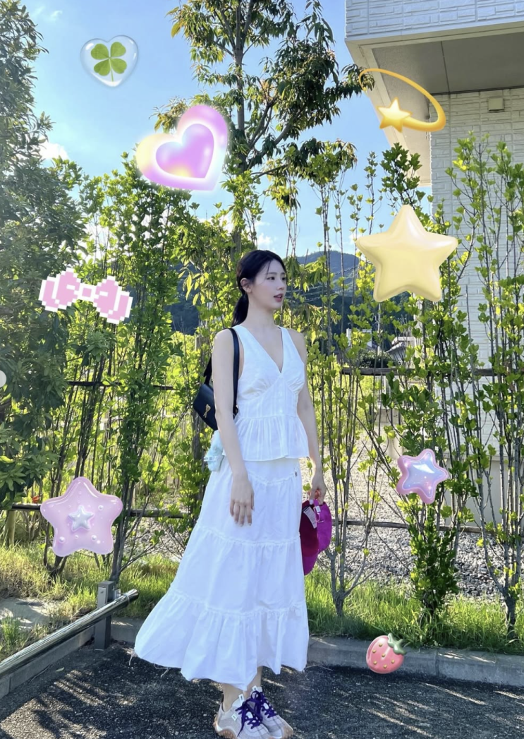  [셀럽 패션] 아이들 미연, 인스타그램 속 청량 여신 사복 패션