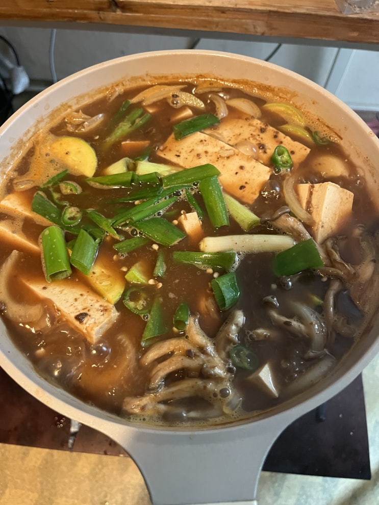  [주말일기] 미루던 문 교체 완료 / 창문 교체 완료 / 출소한 것도 아닌데 두부로 채운 주말 / 음료에 대해서