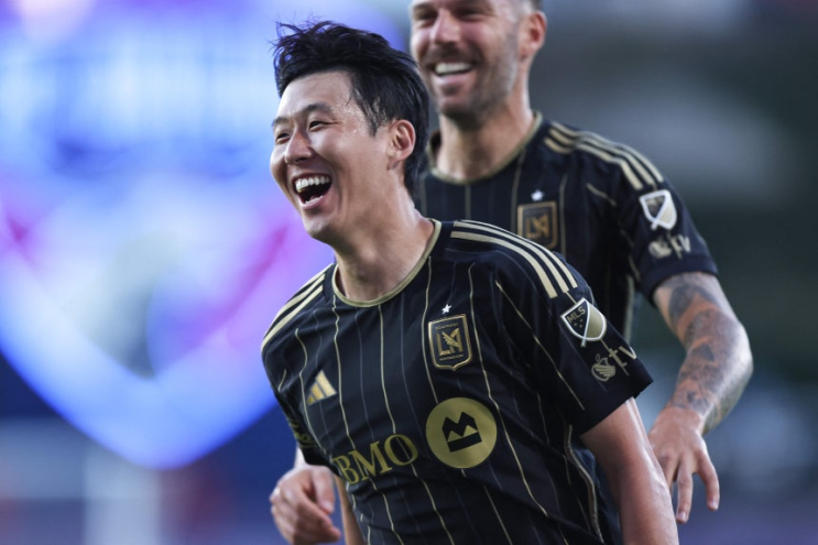 [실검] <b>손흥민</b>, 드디어 MLS 데뷔골 폭발!  <b>프리킥 원더골</b> 작렬!