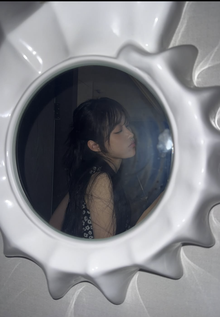  [셀럽 패션] 노윤서, 인스타그램 속 꽃무늬 나시 패션! 청순美 폭발