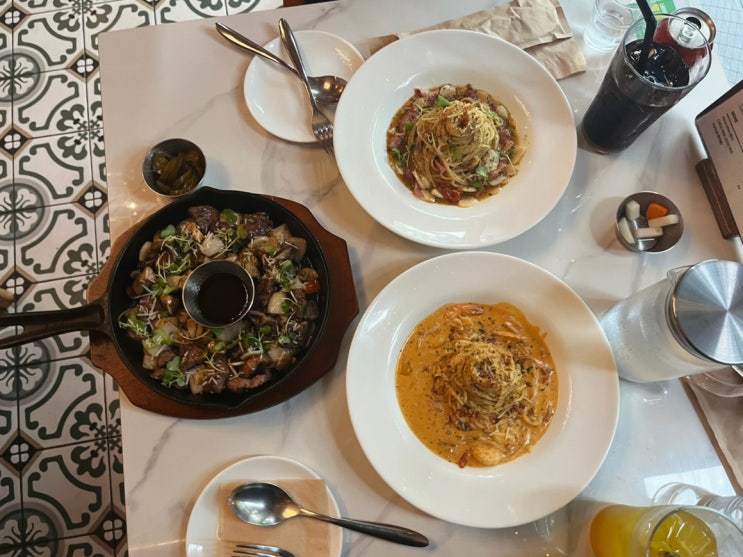  단국대 맛집 6월의 강 | 이베리코 스테이크와 함께 즐기는 수준 높은 죽전파스타