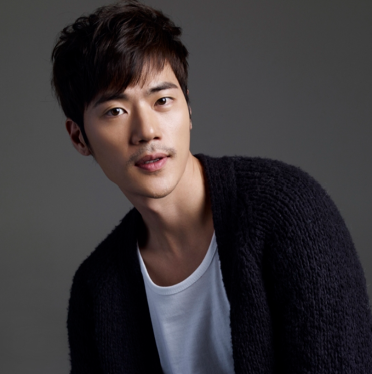 <b>김강우</b> 사주